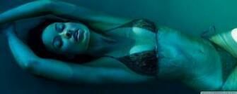 Olivia Wilde Underwater 4k HD Desktop Wallpaper For Ultra