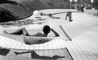 Martine Franck Shines At Fondation Henri Cartier Bresson Wallpaper