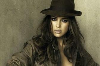 Irina Shayk HD Wallpaper