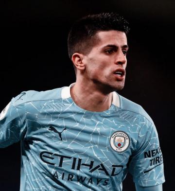 Edits Joao Cancelo