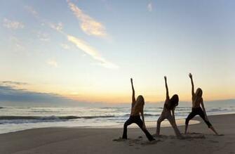 Yoga Girls Wallpaper