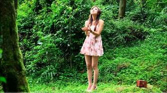 S W V Morning In Forest Pretty Girl Wallpaper Beauty Hacks