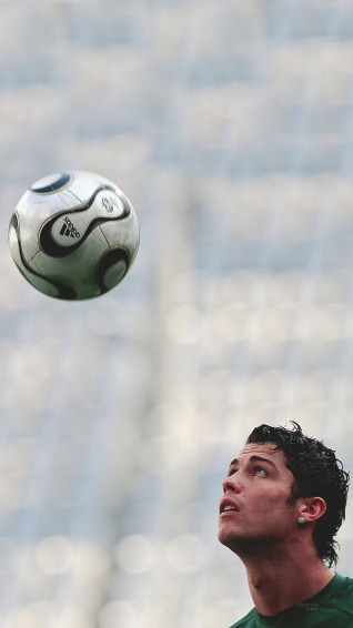 Tadic On Cristiano Ronaldo Wallpaper