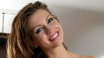 Eufrat Brunette Close Up Face Girl Gray Non Nude