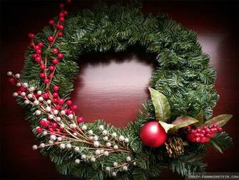 Christmas Wreath Wallpaper Crazy Frankenstein