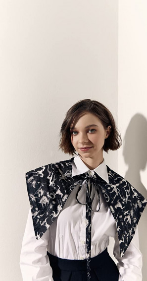 Emma Myers Photo Gallery