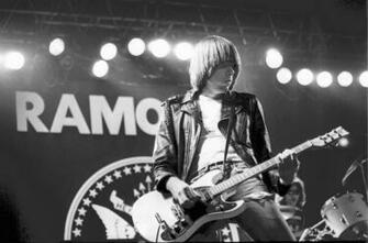 Johnny Ramone L R Dee Joey Fan Tommy