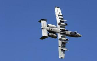 Thunderbolt Alvo Aproximando Wallpaper HD Gerador De Tamanho
