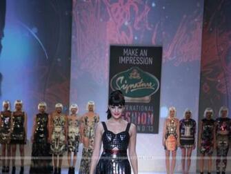 Jacqueline Fernandez Sahar Biniaz Srishti Rana Walk The Ramp At