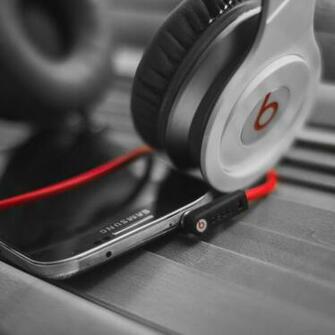 Heart S4 And Beats Audio Solo HD By Stopscreamgraphy