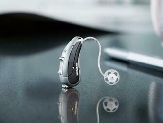 Siemens New Hearing Aids Let You Zoom In On Sounds With Your
