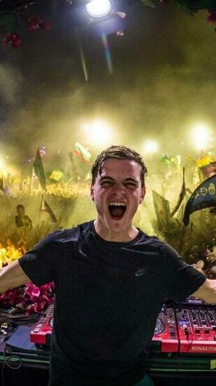 Martin Garrix Dj Wallpaper