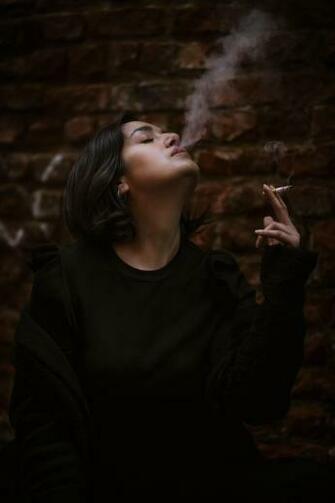 Smoke Girl Wallpaper HD Background Itl Cat