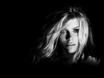 Brooklyn Decker Wallpaper Photo Gallery Image Thecelebritypix