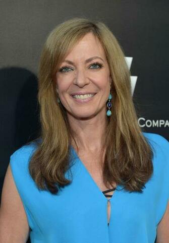 Allison Janney HD Desktop Wallpaper