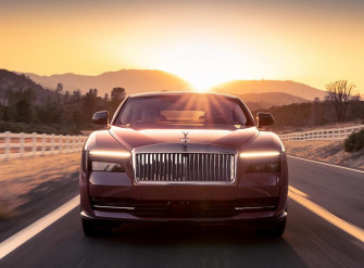 Simply The Best All Electric Rolls Royce Spectre Palm Beach