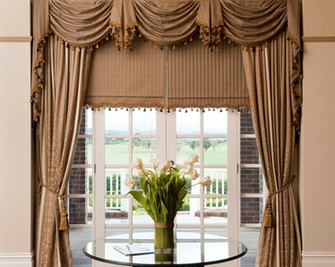 Another Decorative Classic Style Curtain This Type Of Is