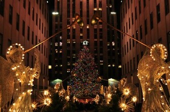 New York Christmas Wallpaper Grasscloth