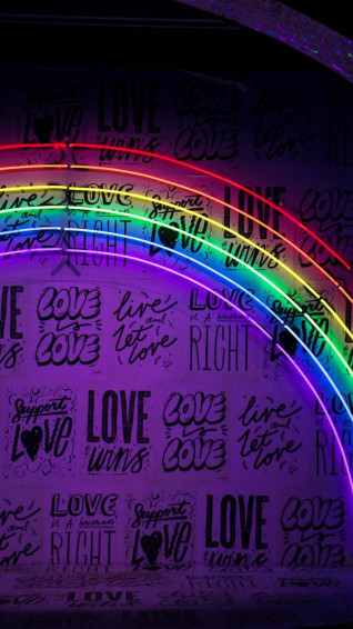 Love Aesthetic Wallpaper