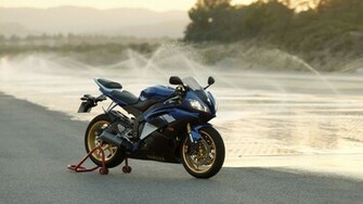 Showing Gallery For Yamaha R6 Wallpaper