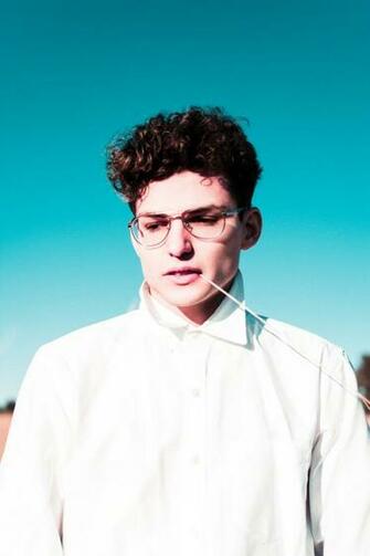 Androgynous Pictures Image
