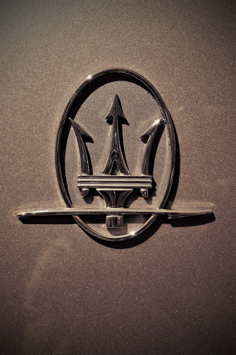 Picture Maserati Luxury Symbol Car Sign Chrome