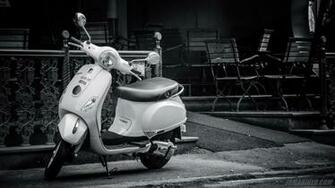 Vespa Lx125 HD Wallpaper