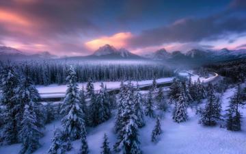 Morants Curve Banff National Park Canada Sunrise
