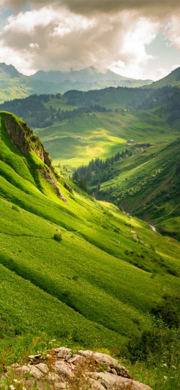 Way To Braunarlspitze iPhone Wallpaper