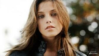 Ashley Greene Wallpaper