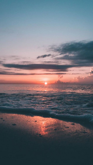 Aesthetic Beach Sunset Wallpaper