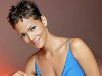 Halle Berry Sexy Background Wallpaper