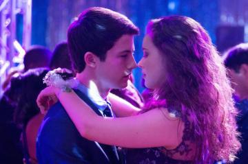 Clay Jensen Reasons Why Katherine Langford Dylan Minnette
