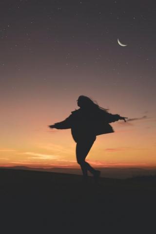 1k Girl Alone Night Pictures Image