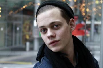 Bill Skarsgard HD Wallpaper 7wallpaper Net