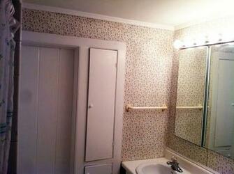 Wallpaper Repair Crown Molding Painting Traditional Bathroom