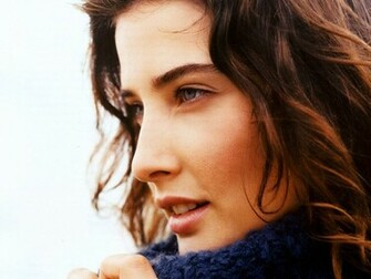 Cobie Smulders Hot Pictures Gallery