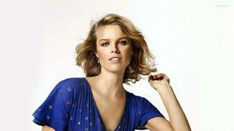 Eva Herzigova Wallpaper