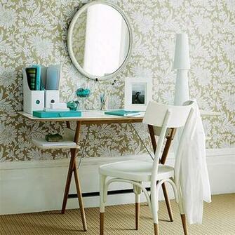 The Glam Lamb Metallic Wallpaper It S Jewelry For Your Walls