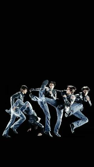 Tom Cruise Going Crazy Wallpaper