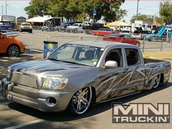 Mini Truckin Wallpaper December Front Angle Photo
