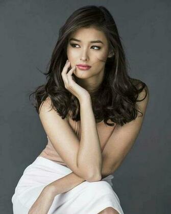 Liza Soberano Hot Sizziling Wallpaper Photo Gallery HD