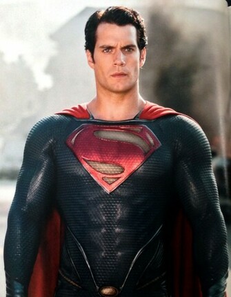Batman Vs Superman New Suit Revealed How Does It Compare To