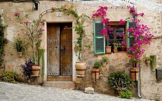 Mallorca Buildings Stoop Door Window Flowers Wallpaper Background