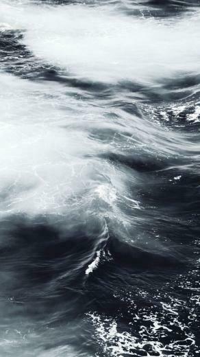 Wallpaper To Perfectly Match Your New Black iPhone