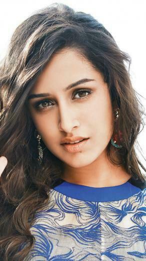 Bollywood Actress Shraddha Kapoor Wallpaper