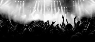 Martin Le Concert Est Organis Par L Rock Stage Clipart