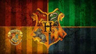 Hogwarts Crest Background By Consultingtimepilot