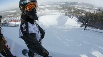 Shaun White Snowboarding Wallpaper