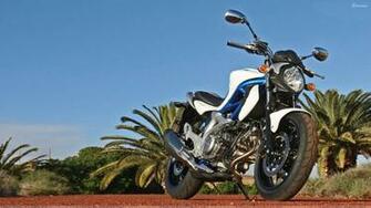 Suzuki Sfv650 Gladius Wallpaper